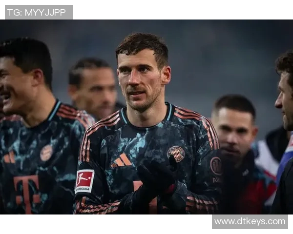 德甲榜首之争:拜仁领先门兴,谁能笑到最后?